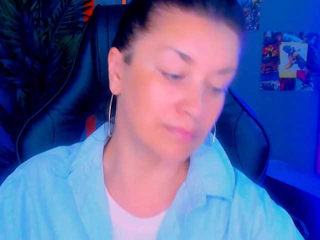 AnaMills live cam on BongaCams