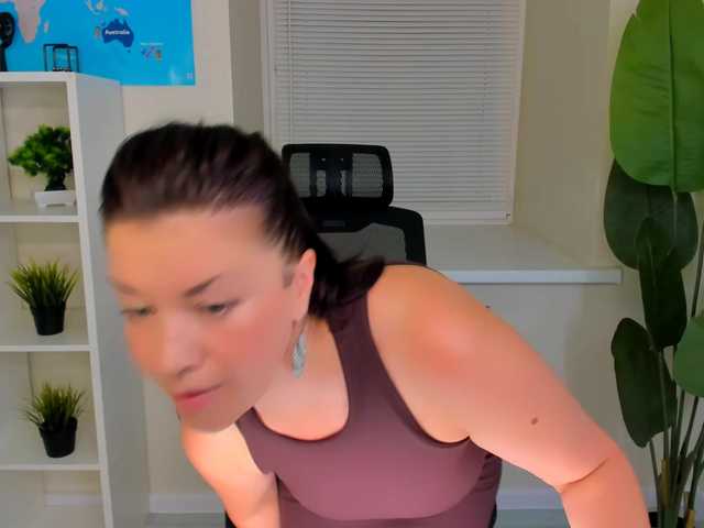 AnaMills live cam on BongaCams