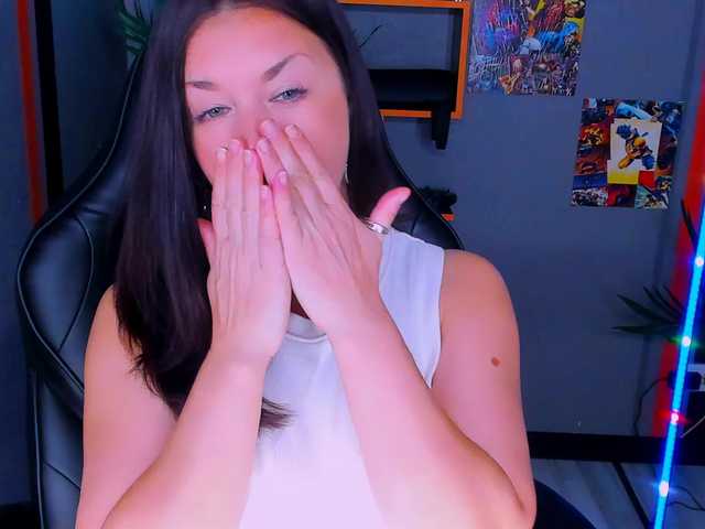 AnaMills live cam on BongaCams