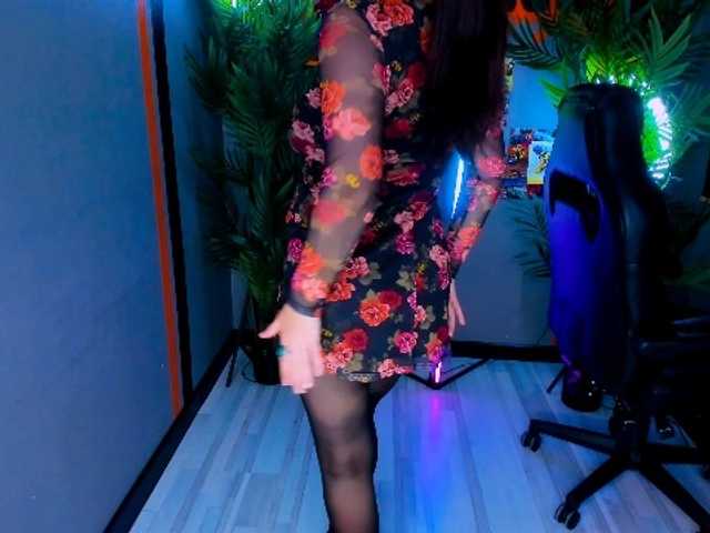 AnaMills live cam on BongaCams