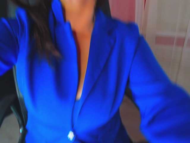 AnaMills live cam on BongaCams
