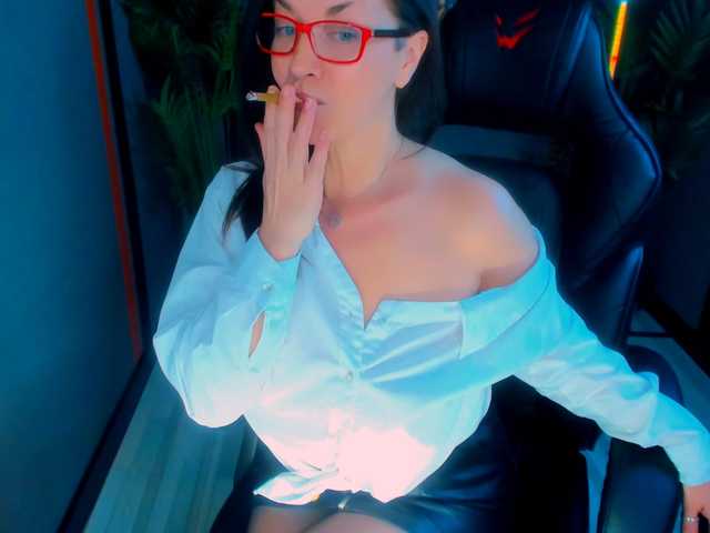 AnaMills live cam on BongaCams