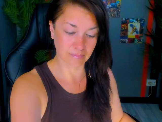 AnaMills live cam on BongaCams
