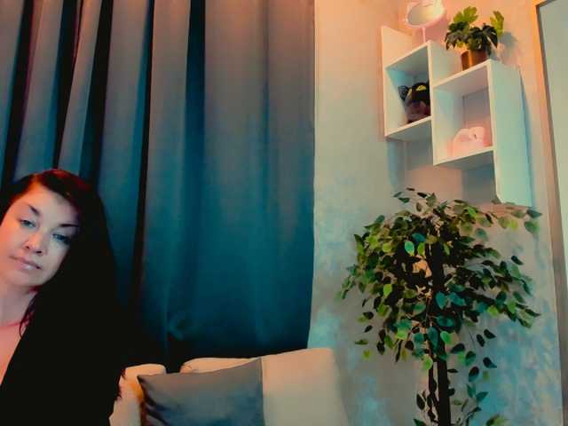 AnaMills live cam on BongaCams