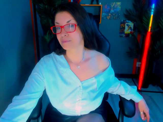 AnaMills live cam on BongaCams