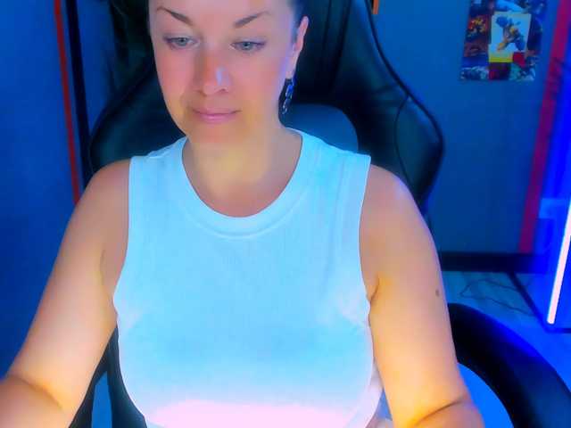 AnaMills live cam on BongaCams