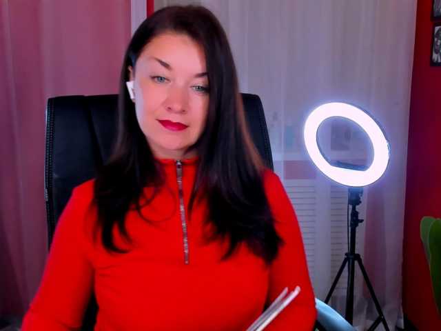 AnaMills live cam on BongaCams