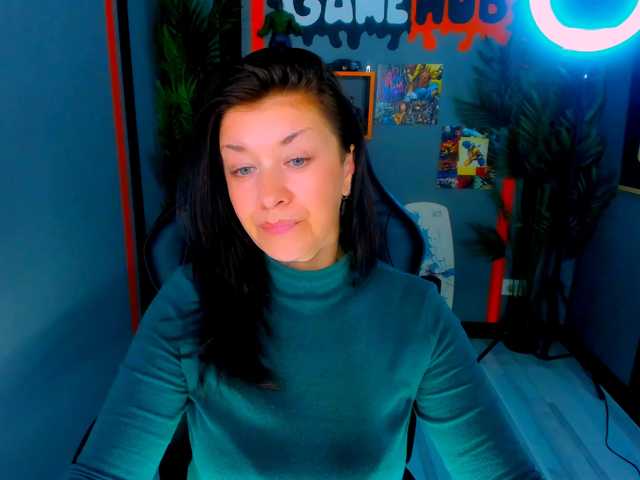 AnaMills's BongaCams show and profile