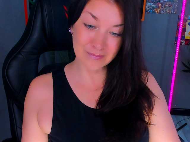 AnaMills live cam on BongaCams