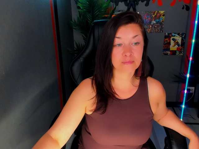 AnaMills live cam on BongaCams