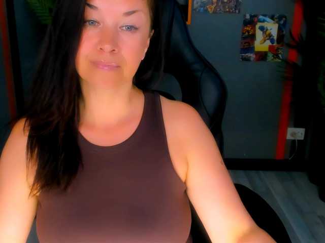 AnaMills live cam on BongaCams