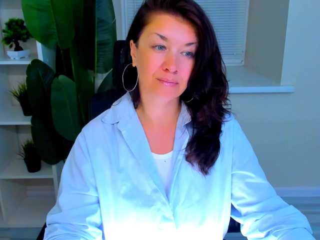 AnaMills live cam on BongaCams