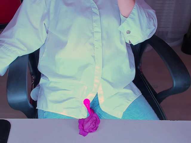 AnaMills live cam on BongaCams