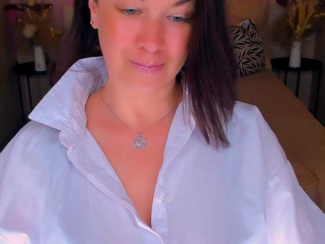 AnaMills live cam on BongaCams