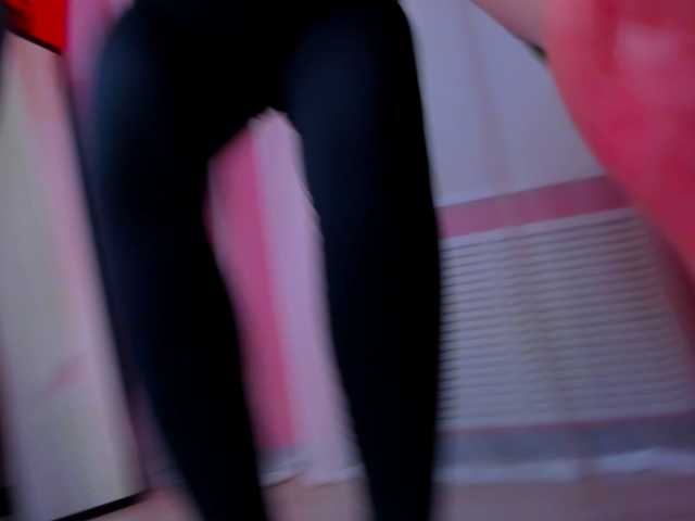 AnaMills live cam on BongaCams