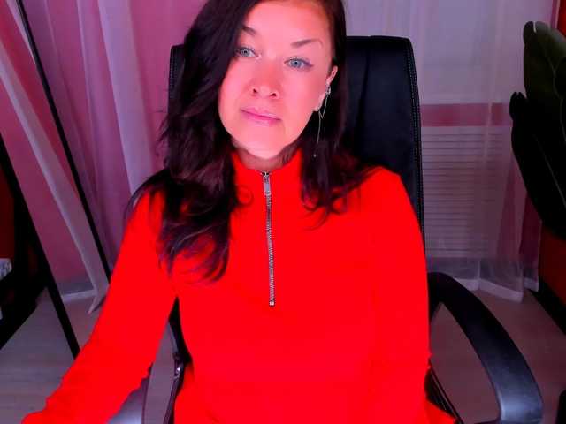 AnaMills live cam on BongaCams