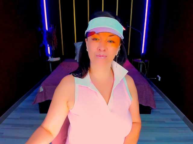 AnaMills live cam on BongaCams