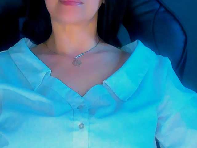 AnaMills live cam on BongaCams