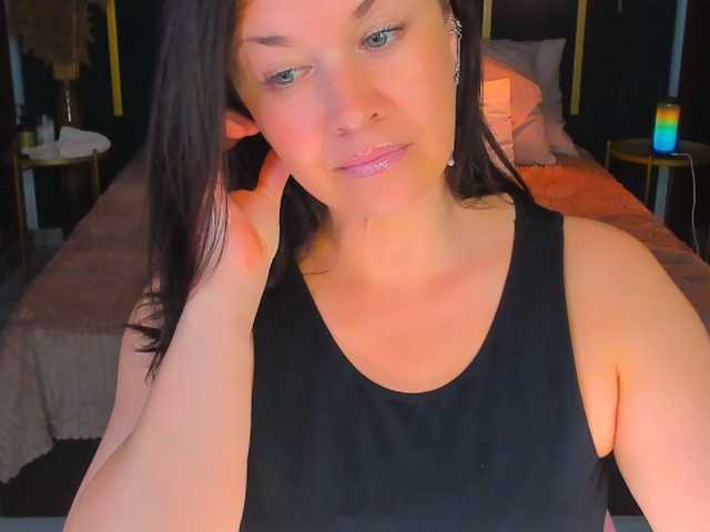 AnaMills live cam on BongaCams