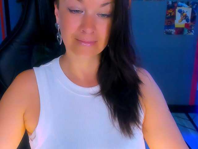 AnaMills live cam on BongaCams