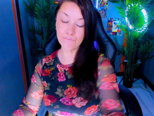 AnaMills live cam on BongaCams