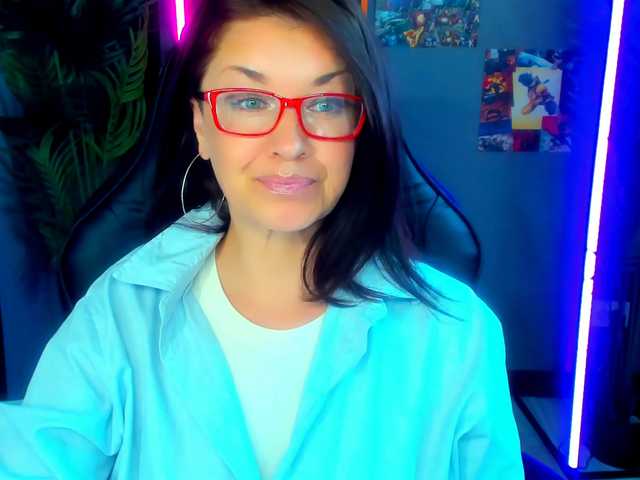 AnaMills live cam on BongaCams