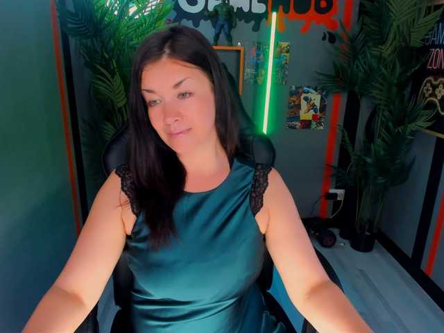 AnaMills live cam on BongaCams