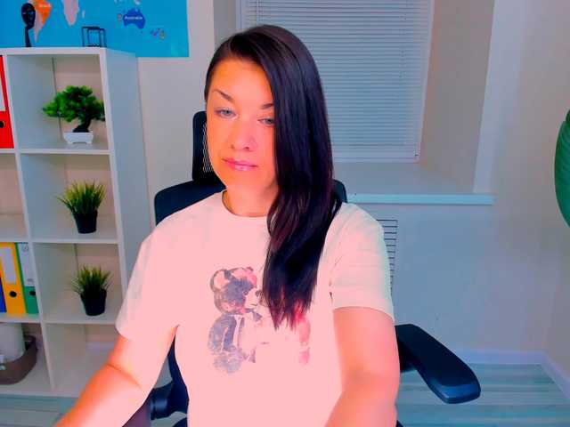 AnaMills live cam on BongaCams