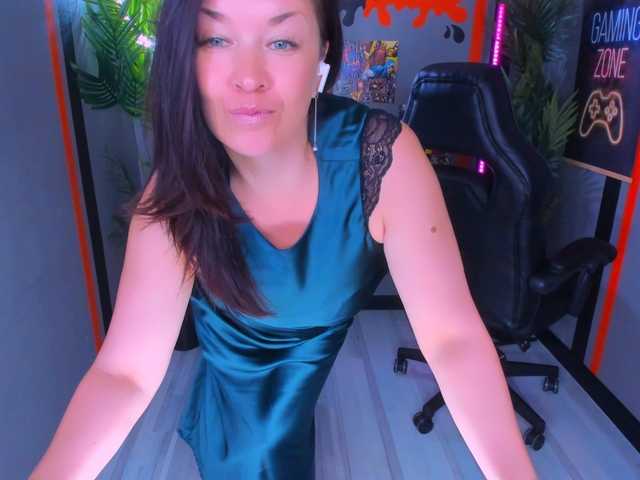 AnaMills live cam on BongaCams