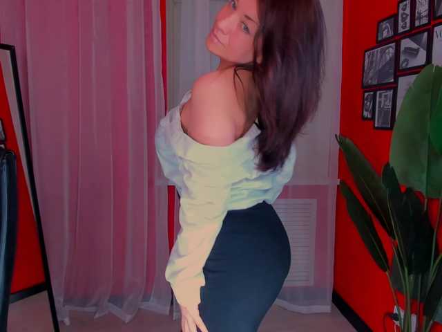 AnaMills live cam on BongaCams