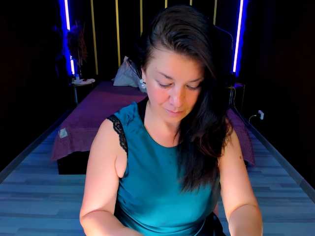 AnaMills live cam on BongaCams