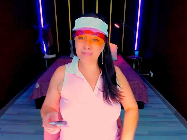 AnaMills live cam on BongaCams