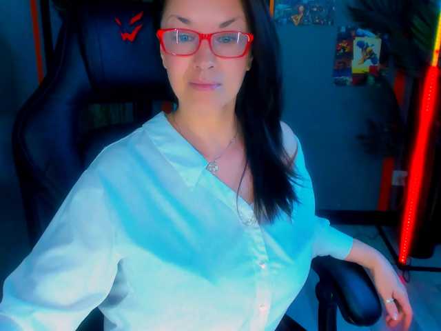 AnaMills live cam on BongaCams