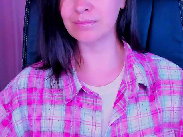 AnaMills live cam on BongaCams