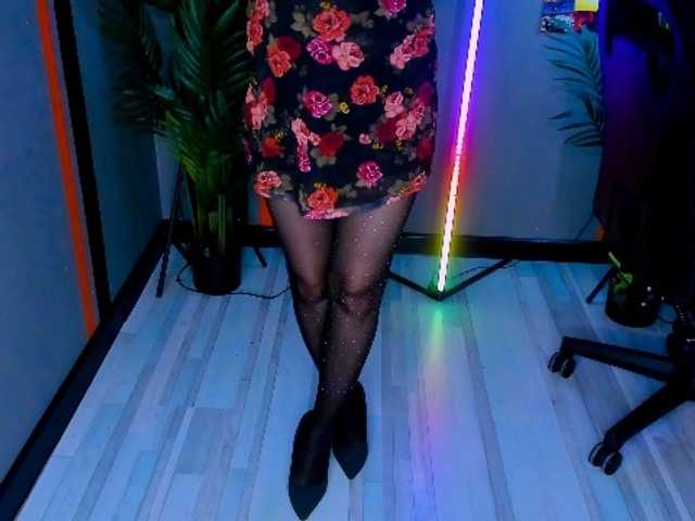 AnaMills live cam on BongaCams