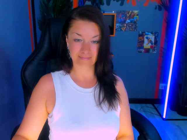 AnaMills Live Webcam on BongaCams