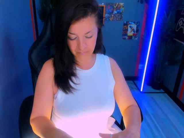 AnaMills Live Webcam on BongaCams