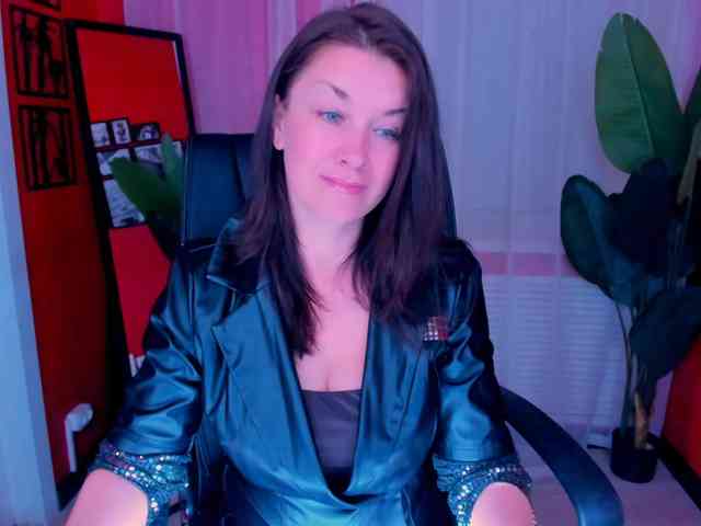 AnaMills Live Webcam on BongaCams