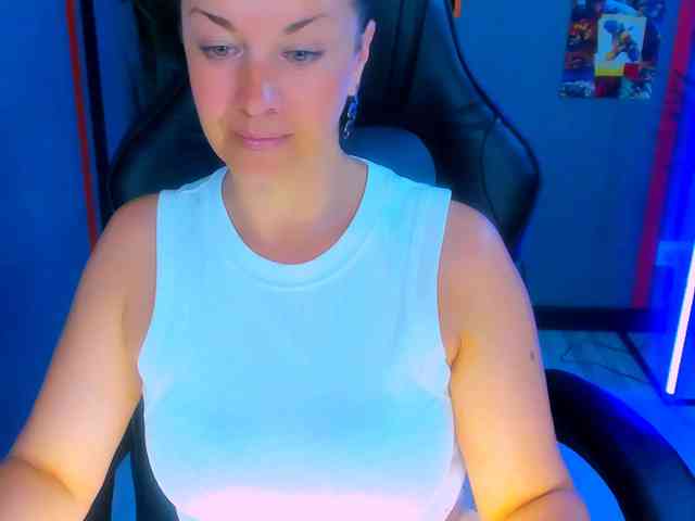 AnaMills Live Webcam on BongaCams