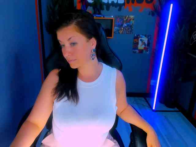 AnaMills Live Webcam on BongaCams