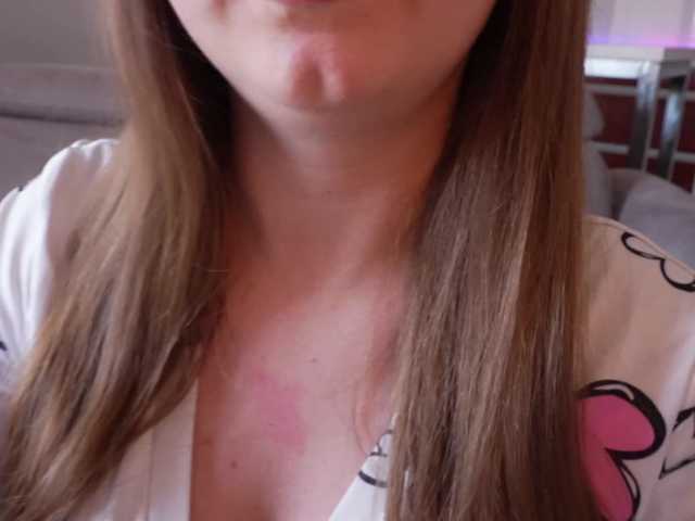 Diamond-7's BongaCams show and profile