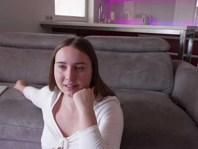 Diamond-7's BongaCams show and profile