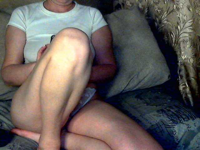 CuteGloria's BongaCams show and profile