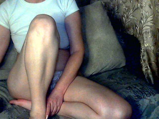 CuteGloria's BongaCams show and profile