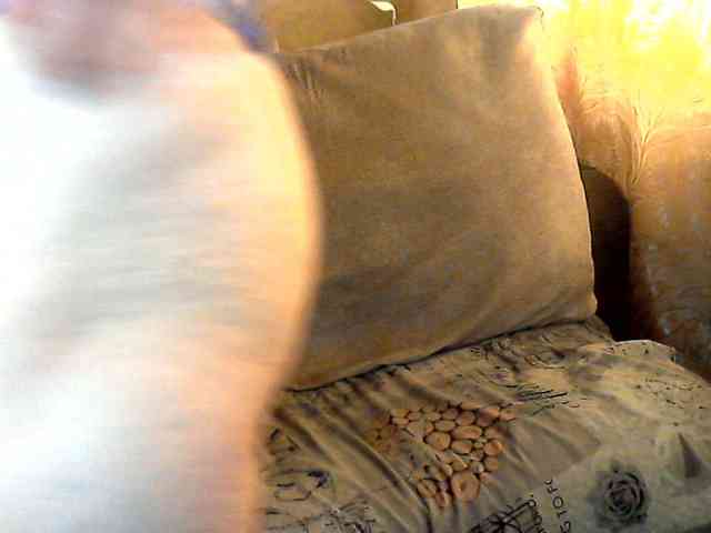 CuteGloria webcam