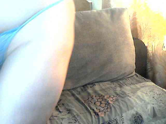 CuteGloria webcam