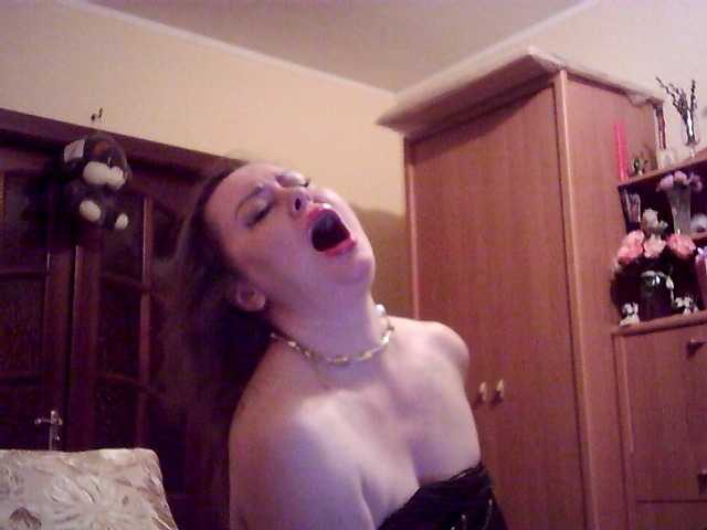 SexyMiss live cam on BongaCams