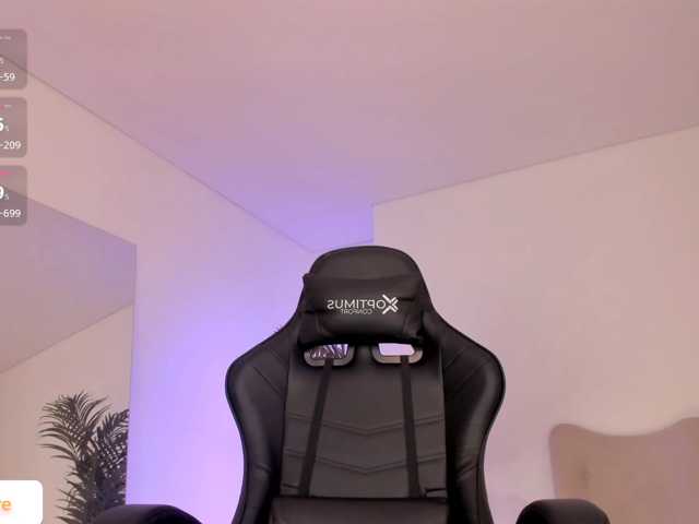 KendallRise live cam on BongaCams