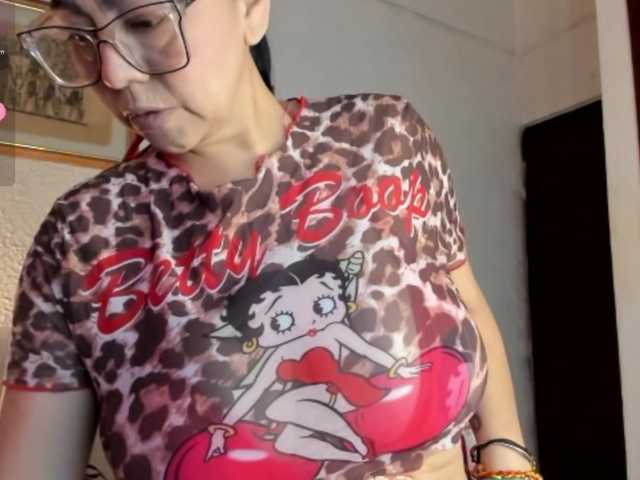 Silver-love live cam on BongaCams