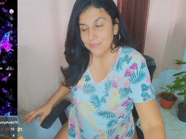 Sophiewalke live webcam show